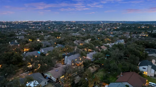 $784,000 | 6523 Heron Drive, Austin, TX 78759