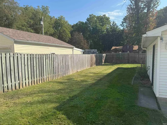 $1,400 | 509 Philadelphia Street, La Porte, IN 46350