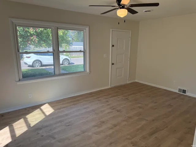 $1,400 | 509 Philadelphia Street, La Porte, IN 46350