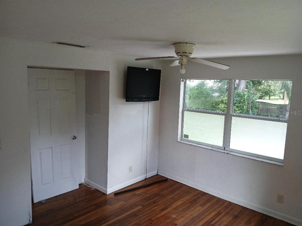 430 Southeast 74 Street Gainesville, FL 32641 - Photo 12 of 25