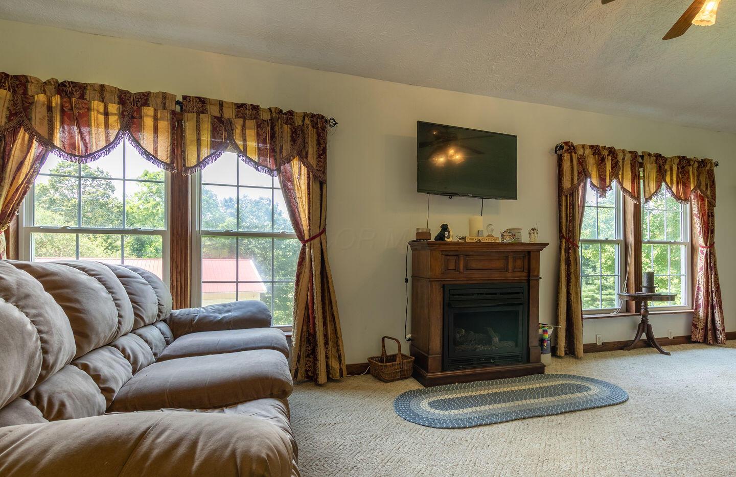 13570 Big Cola Road Rockbridge, OH 43149 - Photo 18 of 63 26