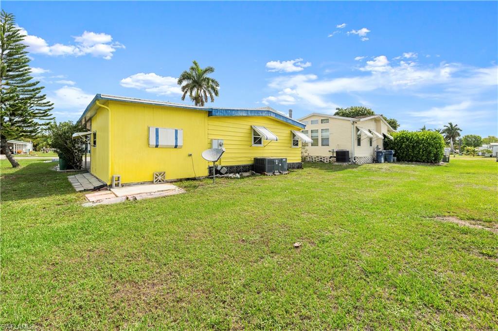 280 Grassy Key Lane Naples, FL 34114 - Photo 17 of 21