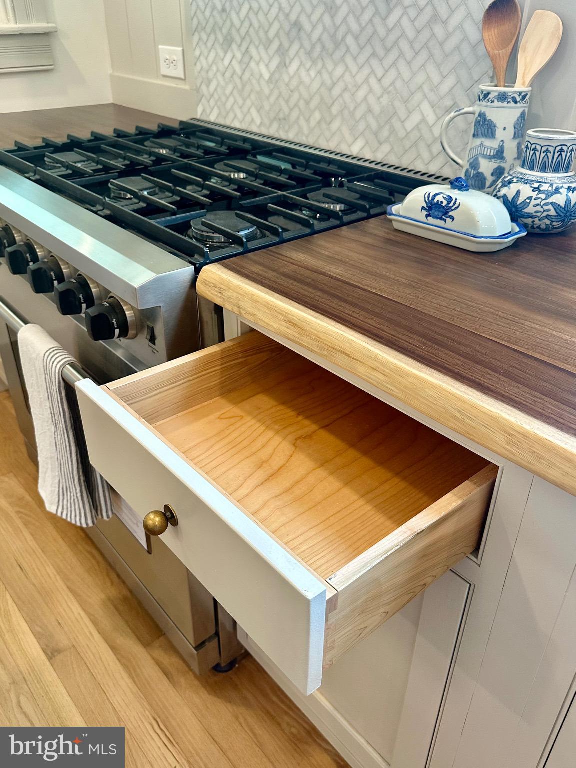 3860 Main Street Trappe, MD 21673 - Photo 17 of 58 Wood Cabinets