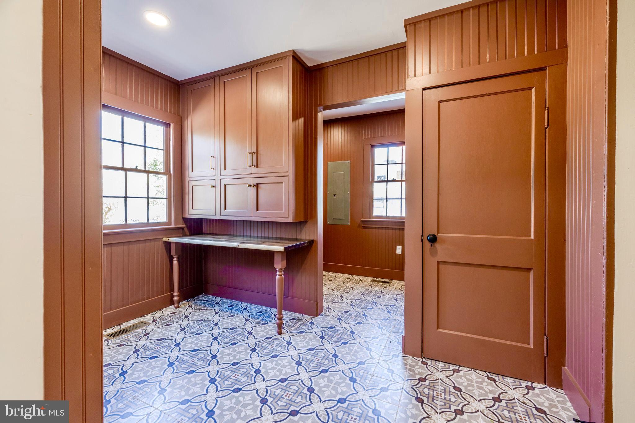 3860 Main Street Trappe, MD 21673 - Photo 25 of 58 Mudroom/Laundry Room