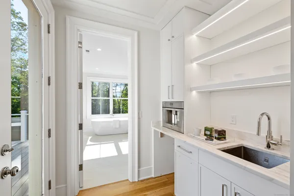 $4,199,000 | 32 Webb Road, Westport, CT 06880