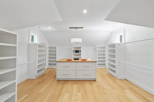 $4,199,000 | 32 Webb Road, Westport, CT 06880