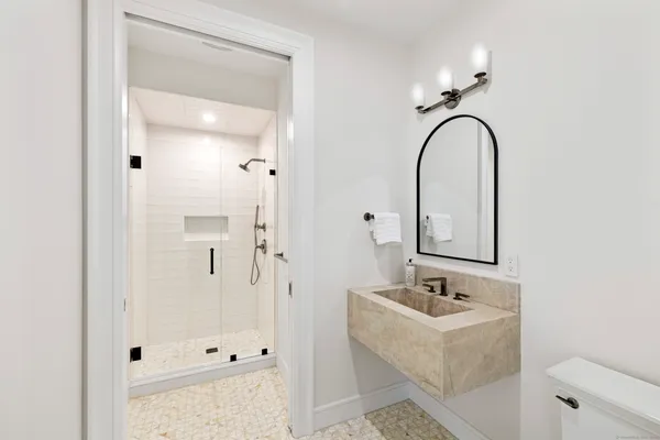 $4,199,000 | 32 Webb Road, Westport, CT 06880