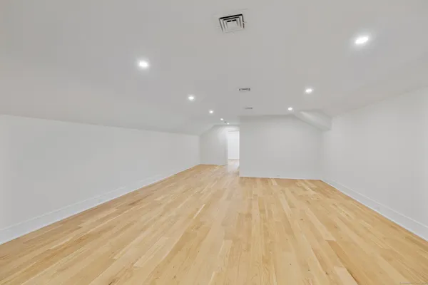 $4,199,000 | 32 Webb Road, Westport, CT 06880