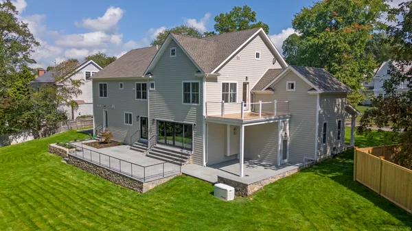 $4,199,000 | 32 Webb Road, Westport, CT 06880