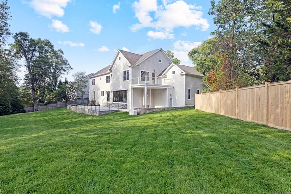 $4,199,000 | 32 Webb Road, Westport, CT 06880