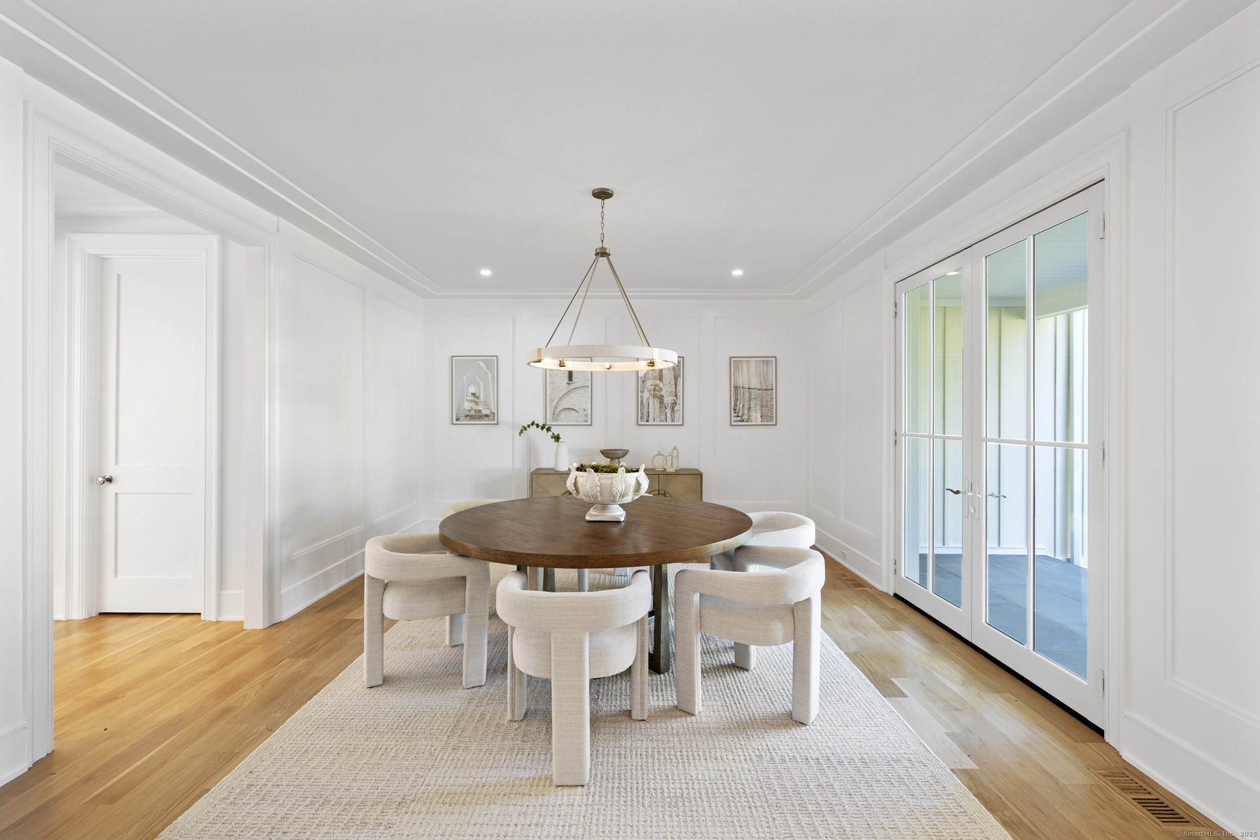 32 Webb Road Westport, CT 06880 - Photo 8 of 40