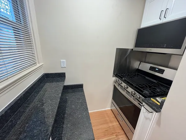 $2,800 | 1542 Commonwealth Avenue, Unit 1, Boston, MA 02135