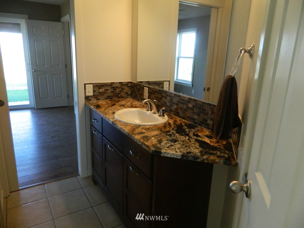 709 Havillah Road Tonasket, WA 98855 - Photo 8 of 18 Gallery Image 8
