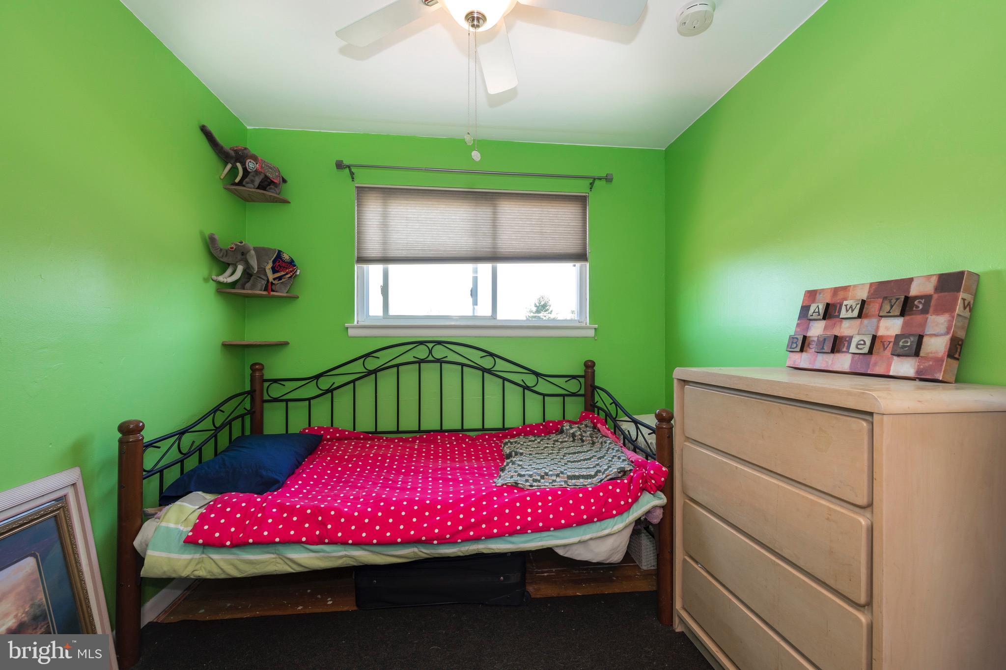 1010 Catalpa Road Warminster, PA 18974 - Photo 15 of 32