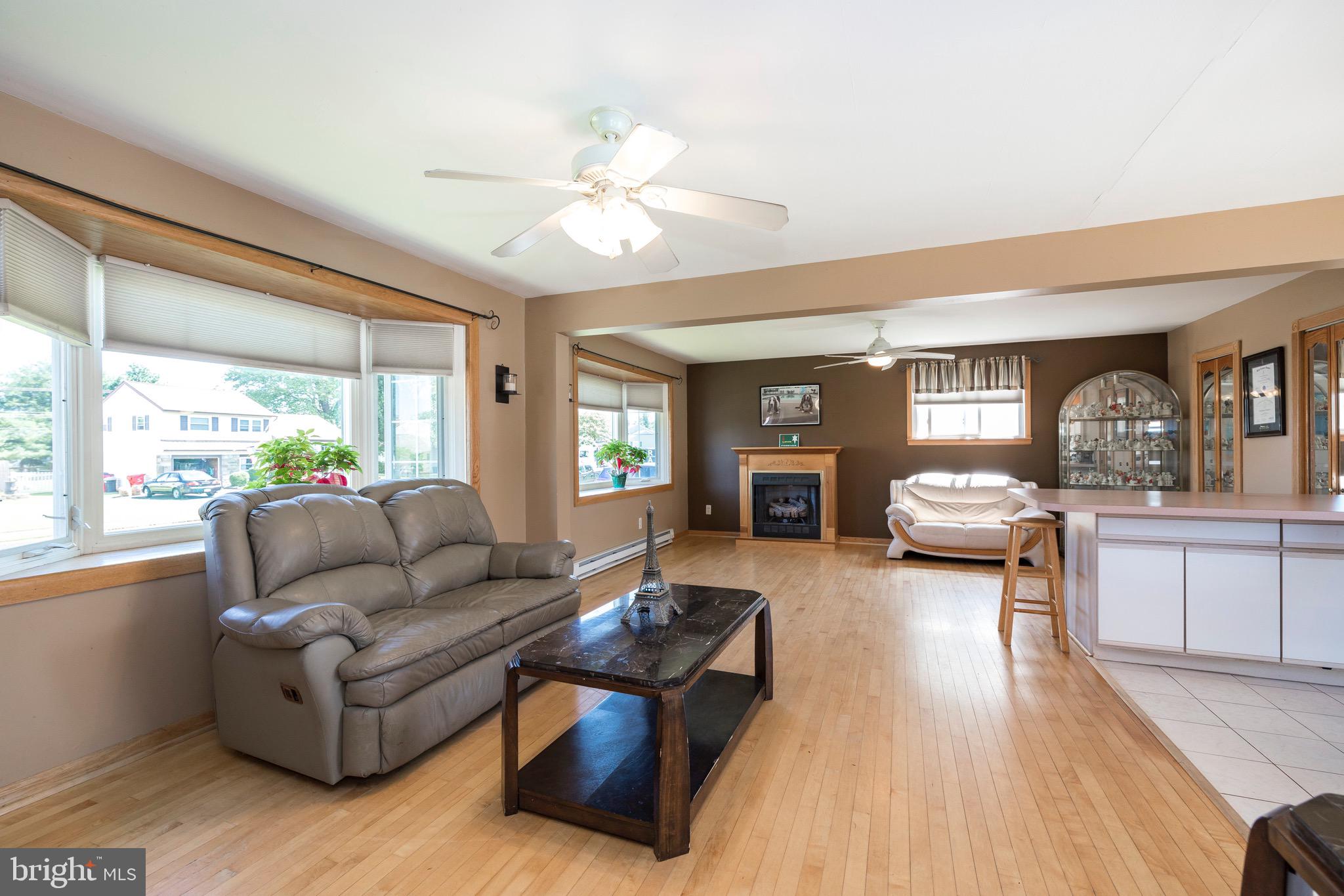 1010 Catalpa Road Warminster, PA 18974 - Photo 3 of 32