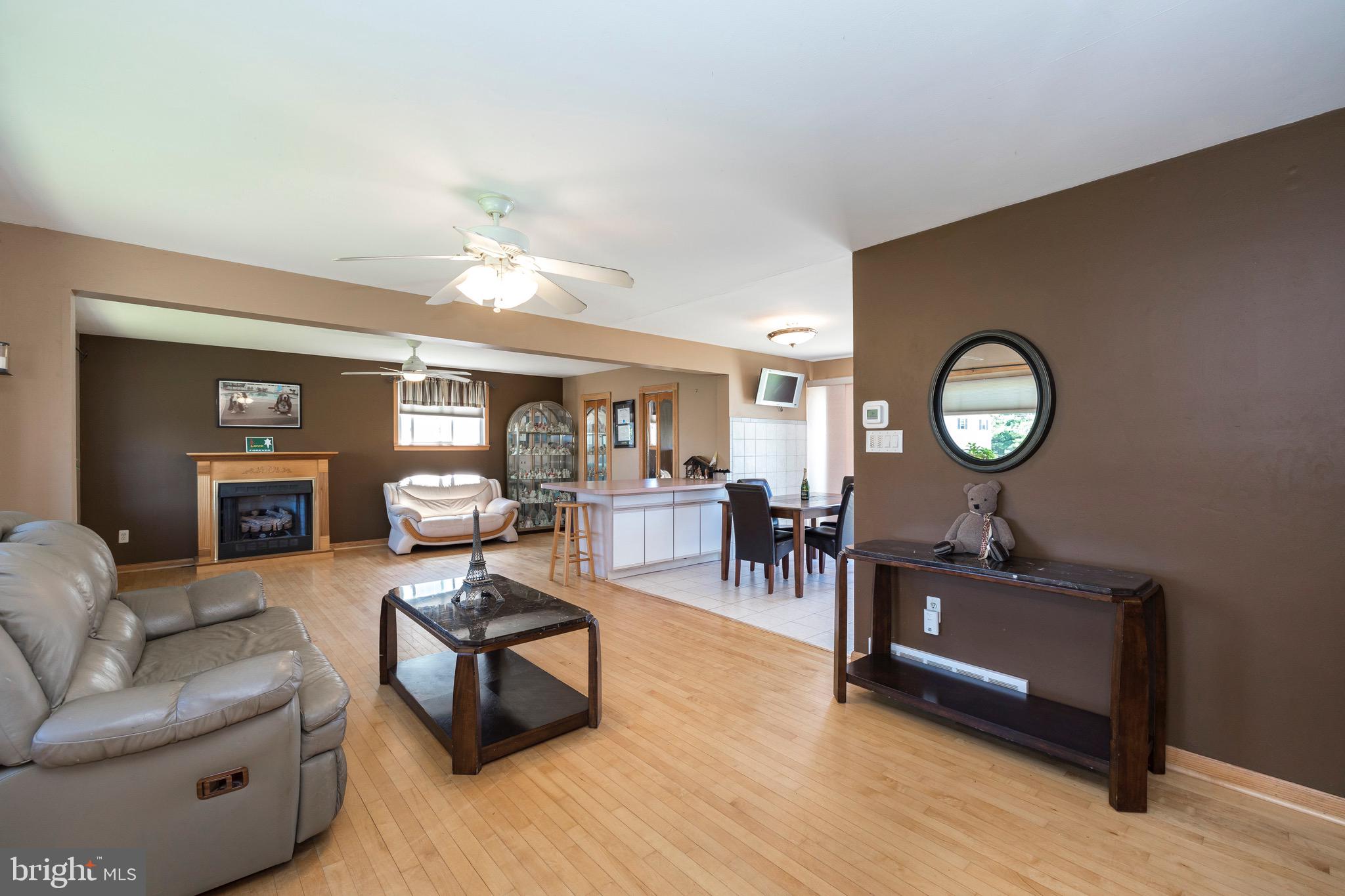1010 Catalpa Road Warminster, PA 18974 - Photo 5 of 32