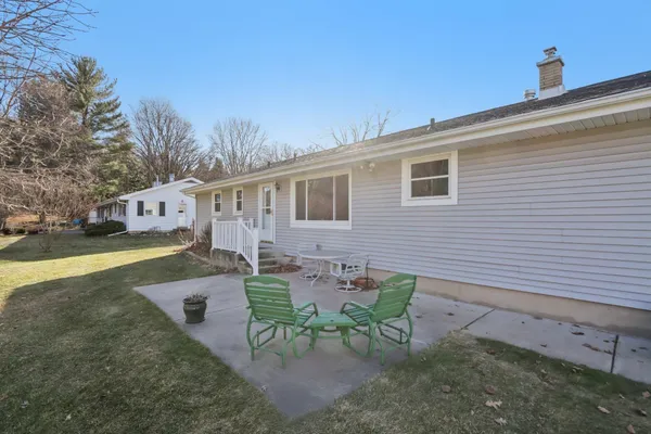 $450,000 | 1018 South Fry Lake Mills, Lake Mills, WI 53551