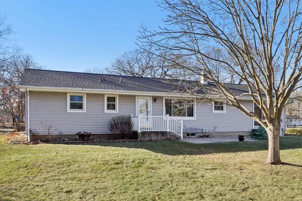 $450,000 | 1018 South Fry Lake Mills, Lake Mills, WI 53551