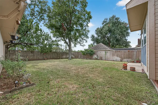 $2,900 | 1618 Nails Creek Drive, Sugar Land, TX 77478