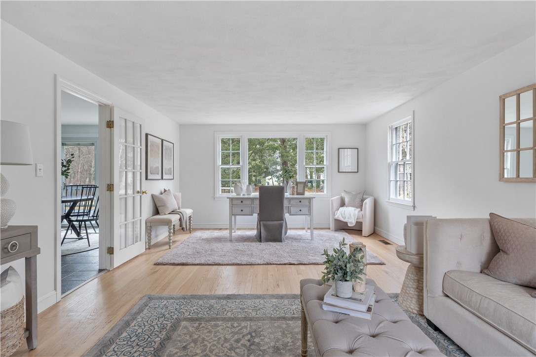 1335 High Hawk Road East Greenwich, RI 02818 - Photo 13 of 50 Gallery Image 13