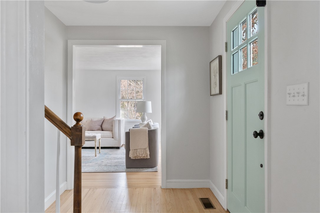 1335 High Hawk Road East Greenwich, RI 02818 - Photo 3 of 50 Gallery Image 3