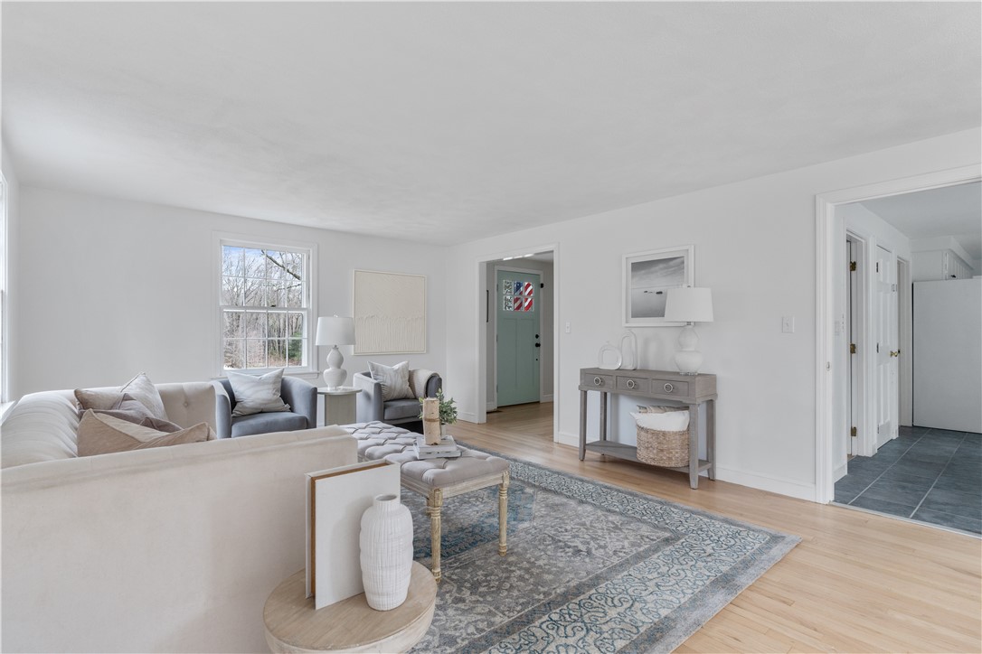 1335 High Hawk Road East Greenwich, RI 02818 - Photo 9 of 50 Gallery Image 9