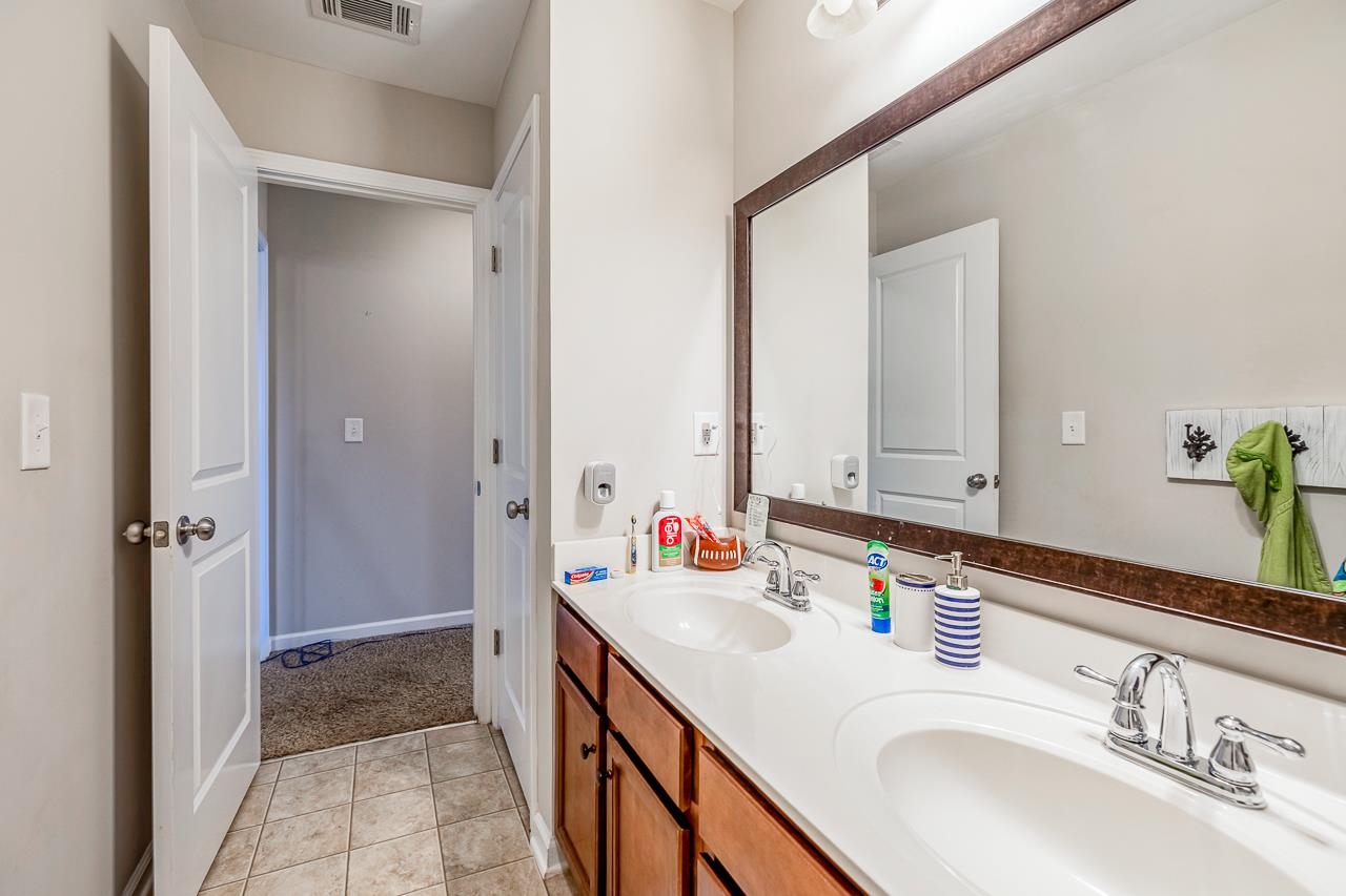 208 Castleton Circle Boiling Springs, SC 29316 - Photo 32 of 42