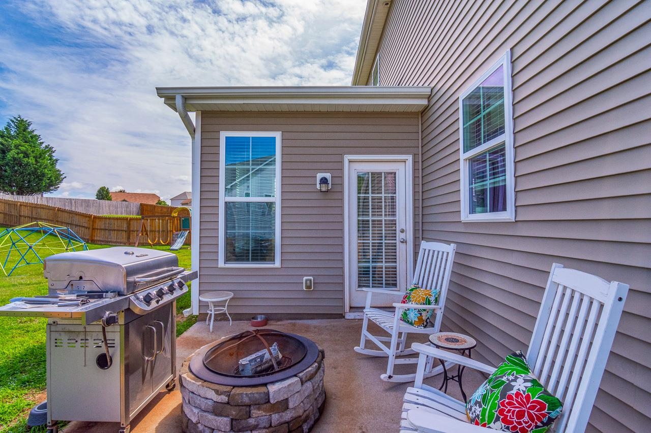 208 Castleton Circle Boiling Springs, SC 29316 - Photo 39 of 42