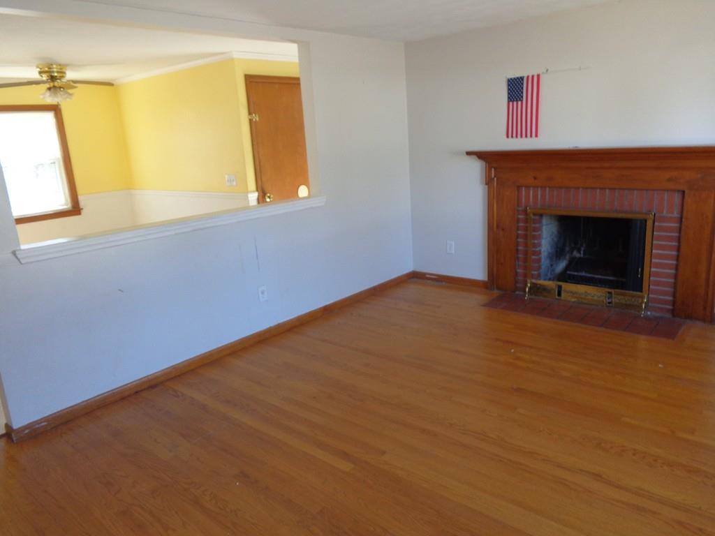 723 Holyoke Road Westfield, MA 01085 - Photo 5 of 14 Gallery Image 5