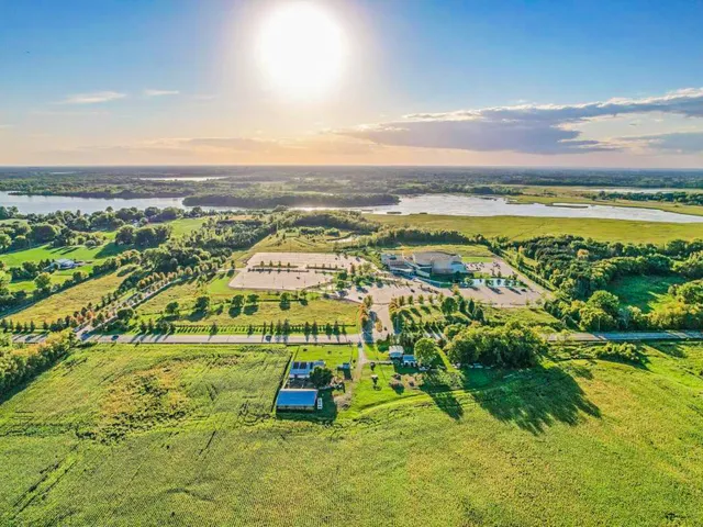 $3,150,000 | 7766 20th Avenue North, Lino Lakes, MN 55038