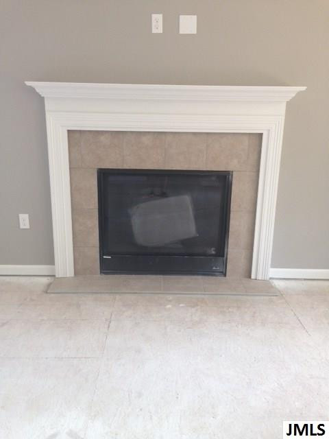4611 Devon, Unit 15 Jackson, MI 49201 - Photo 5 of 10 Photo 5