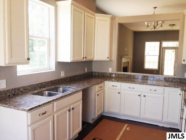 4611 Devon, Unit 15 Jackson, MI 49201 - Photo 7 of 10 Photo 7
