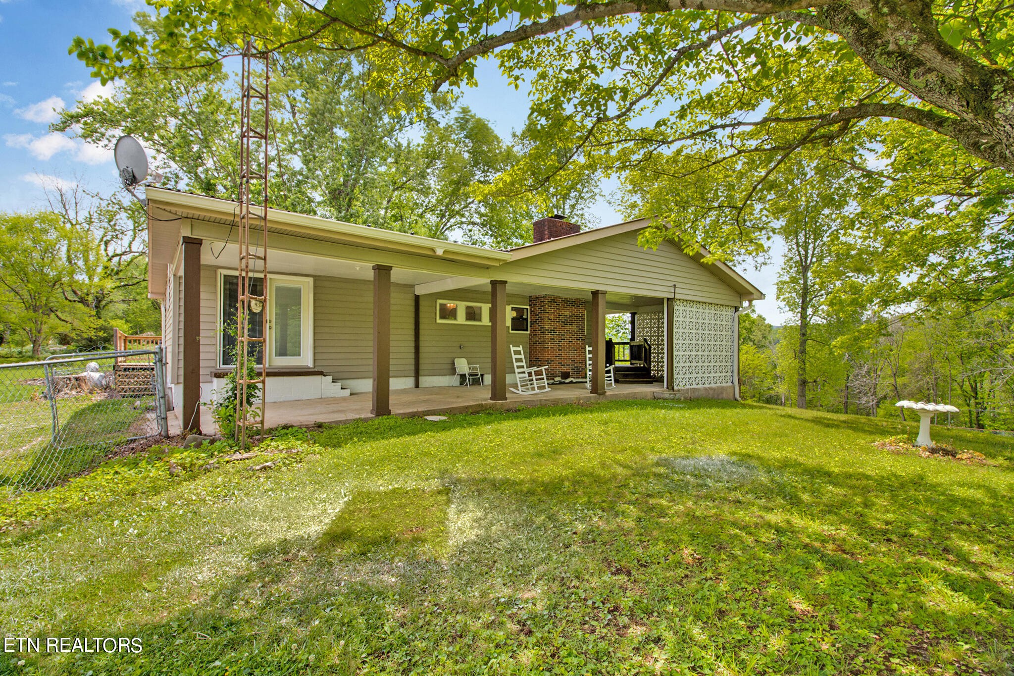 2424 Rotten Fork Road Pall Mall, TN 38577 - Photo 8 of 43 Gallery Image 8