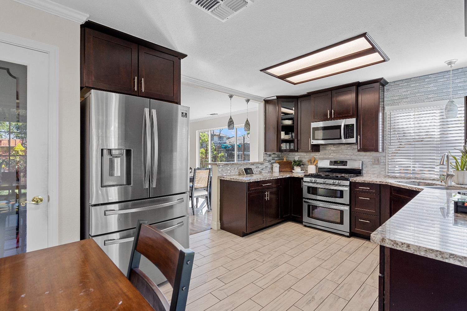 8339 Ruge Court Antelope, CA 95843 - Photo 12 of 35