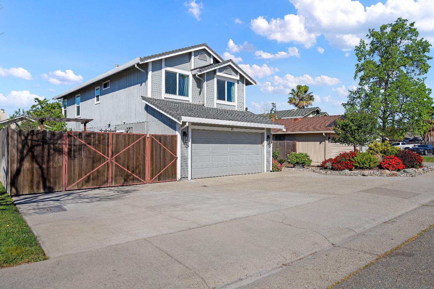 8339 Ruge Court Antelope, CA 95843 - Photo 3 of 35