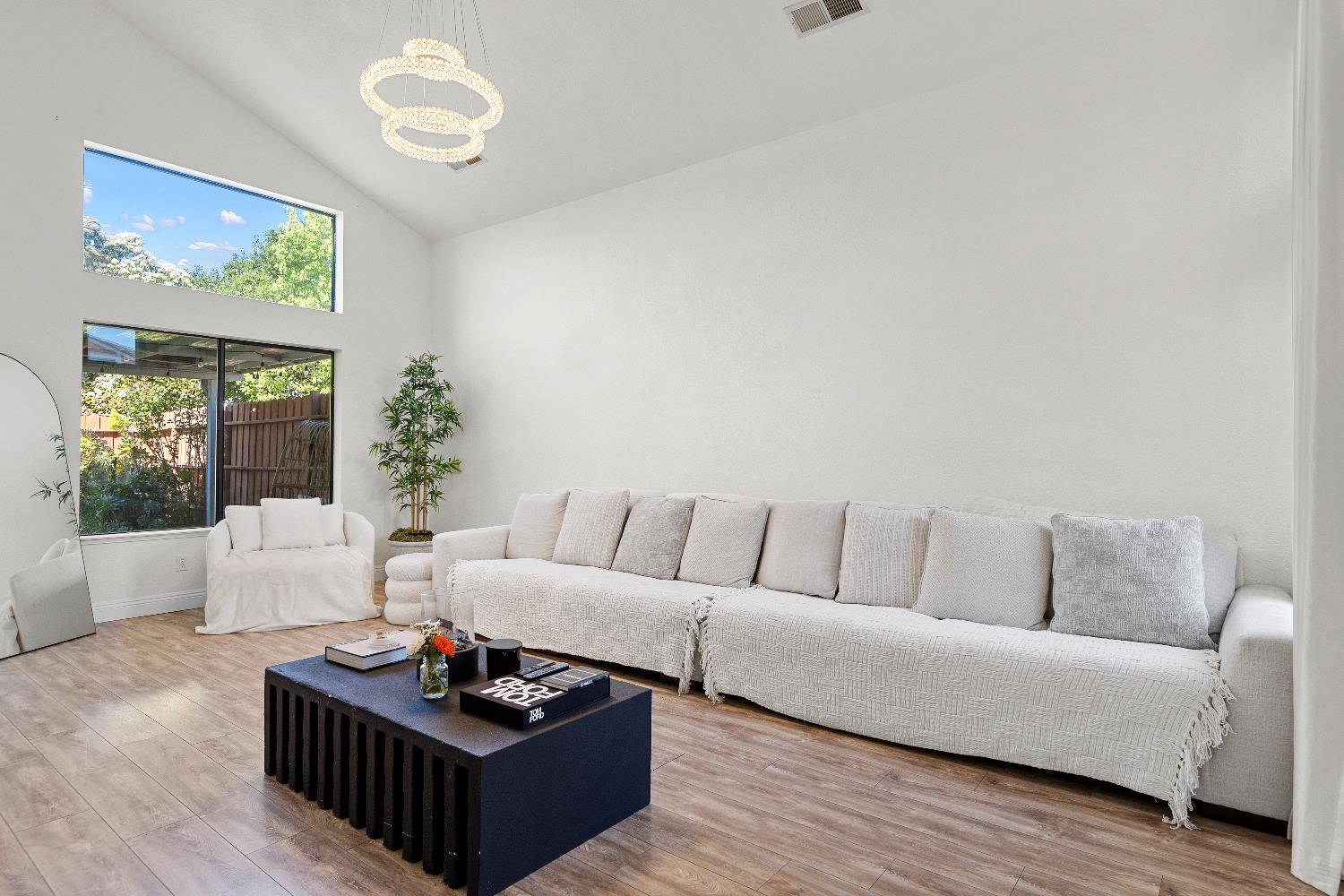 8339 Ruge Court Antelope, CA 95843 - Photo 7 of 35