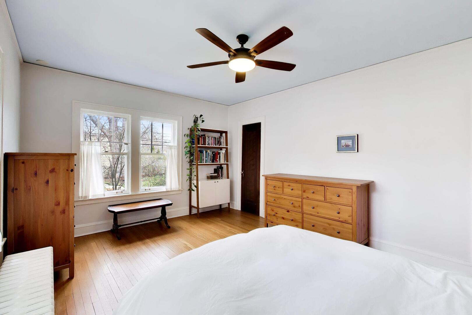 1719 Lake Street Evanston, IL 60201 - Photo 15 of 46
