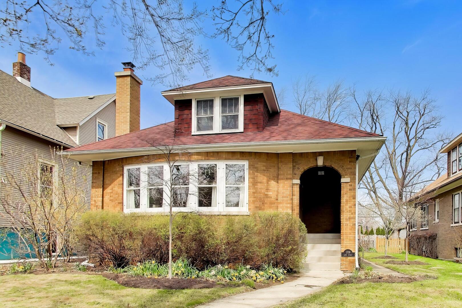1719 Lake Street Evanston, IL 60201 - Photo 2 of 46