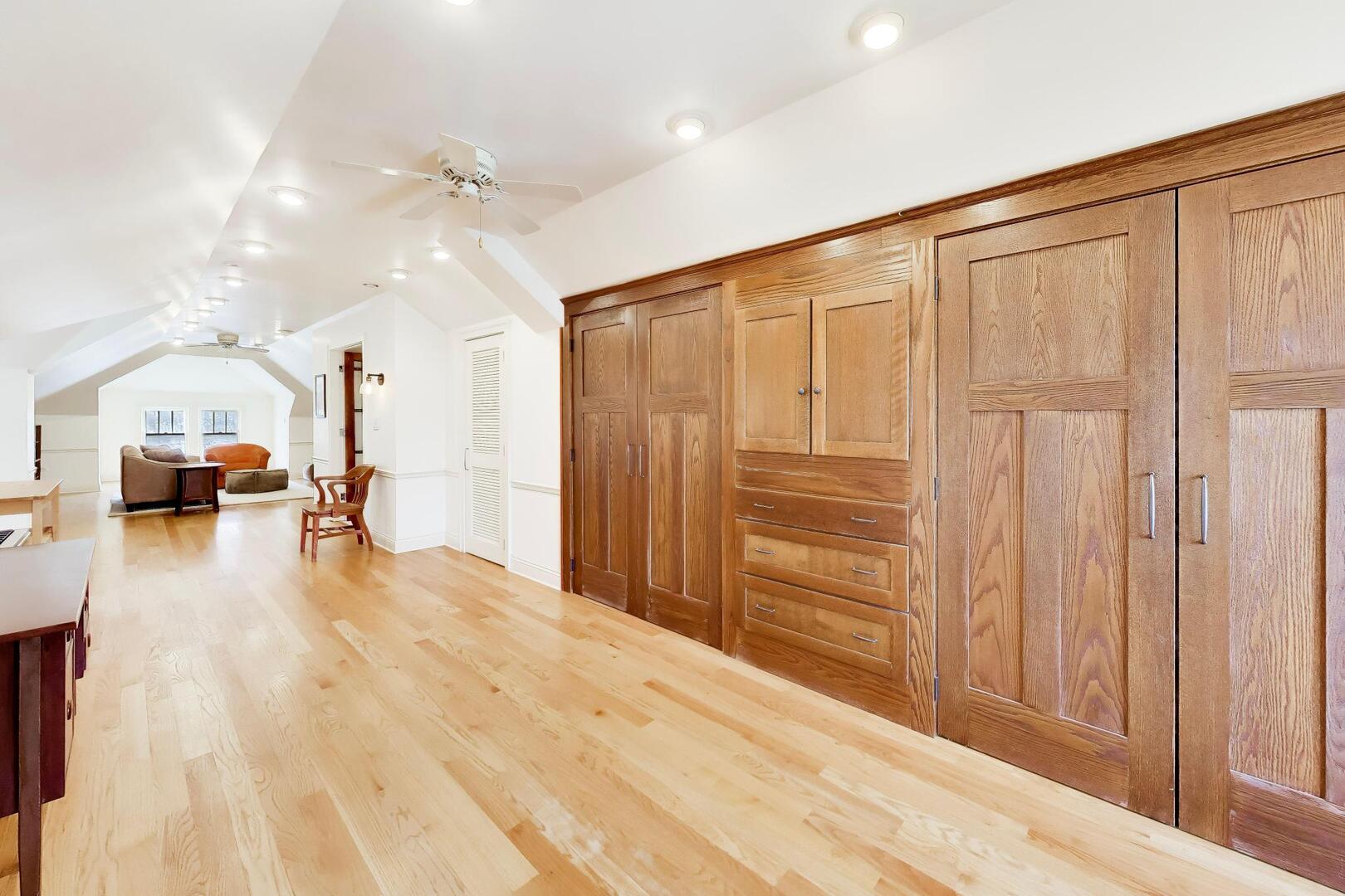 1719 Lake Street Evanston, IL 60201 - Photo 23 of 46