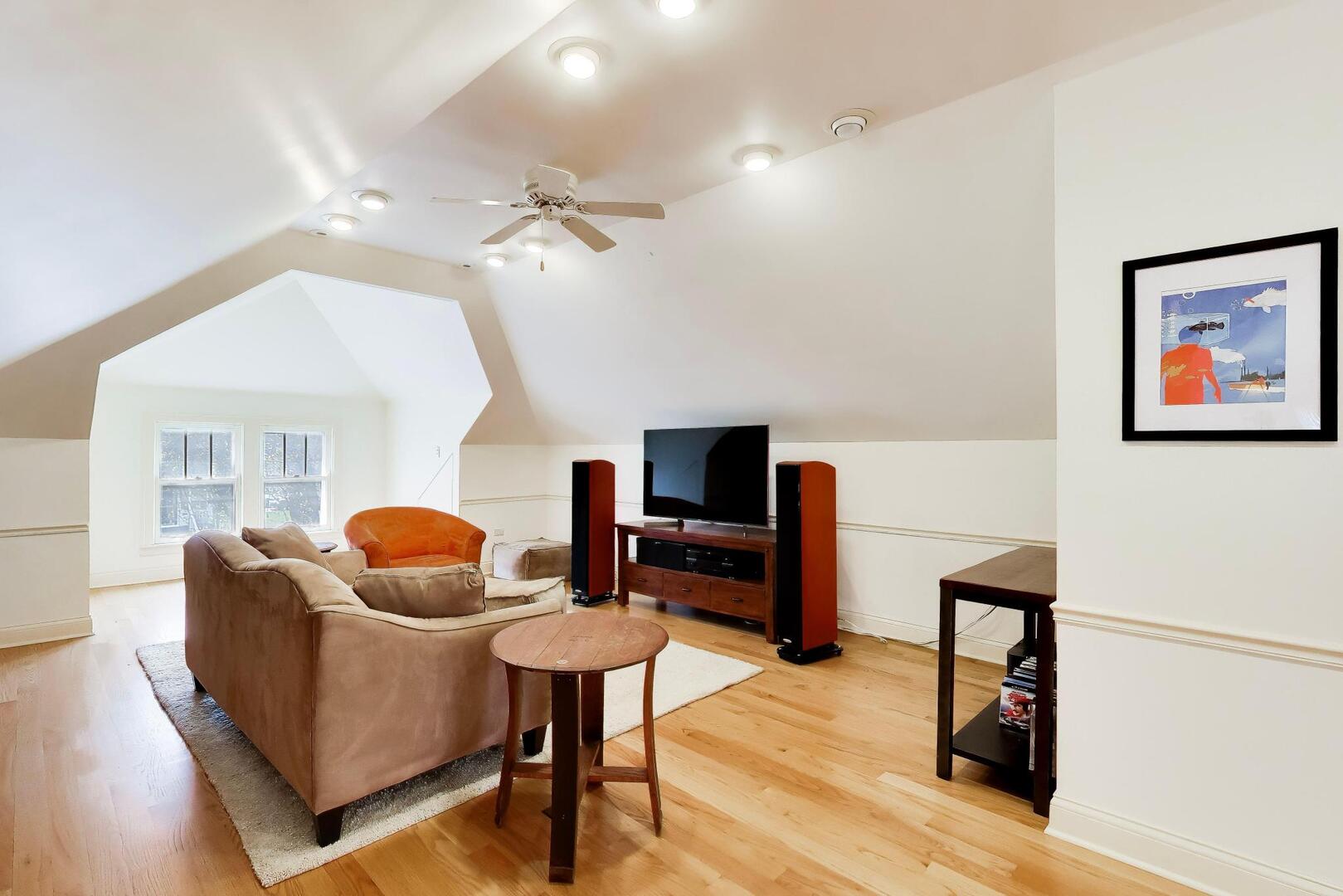 1719 Lake Street Evanston, IL 60201 - Photo 25 of 46