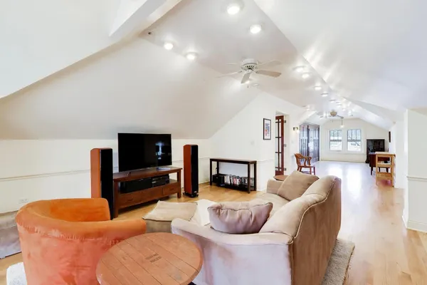 $790,000 | 1719 Lake Street, Evanston, IL 60201