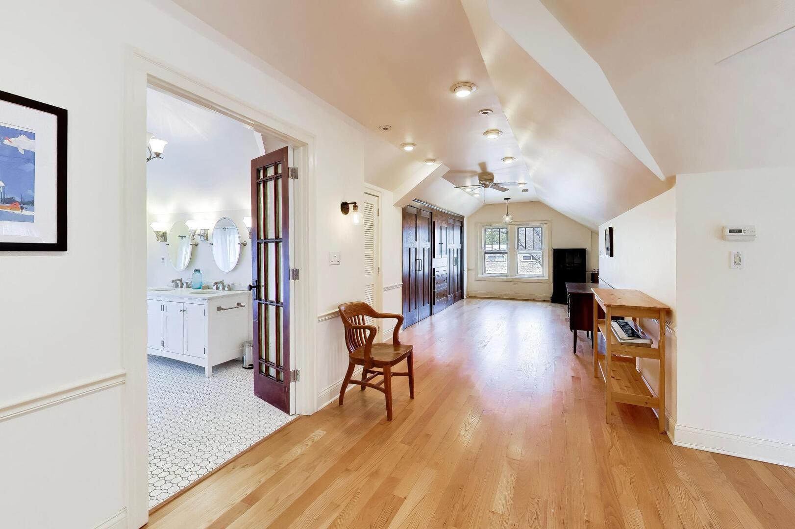 1719 Lake Street Evanston, IL 60201 - Photo 28 of 46