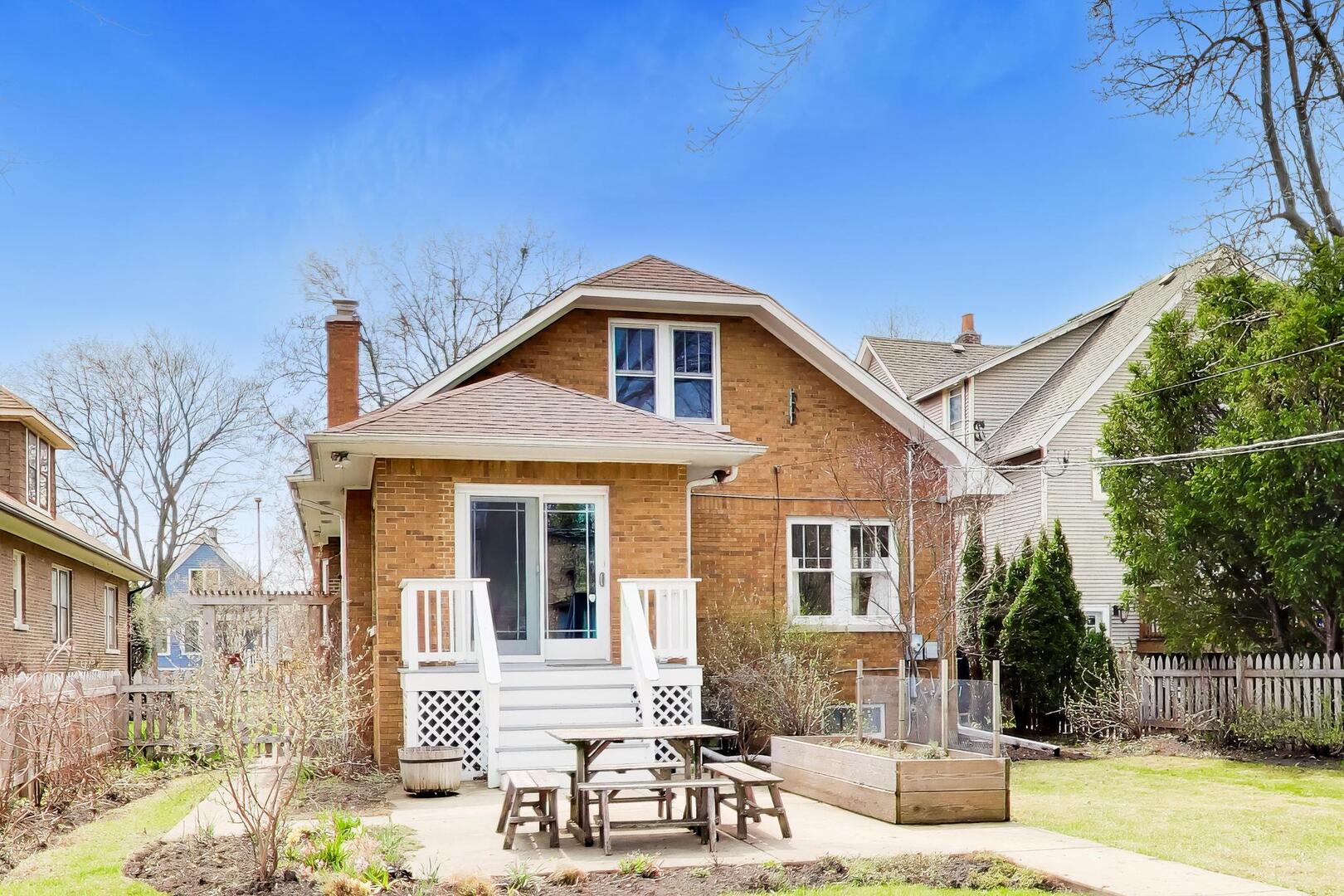 1719 Lake Street Evanston, IL 60201 - Photo 38 of 46
