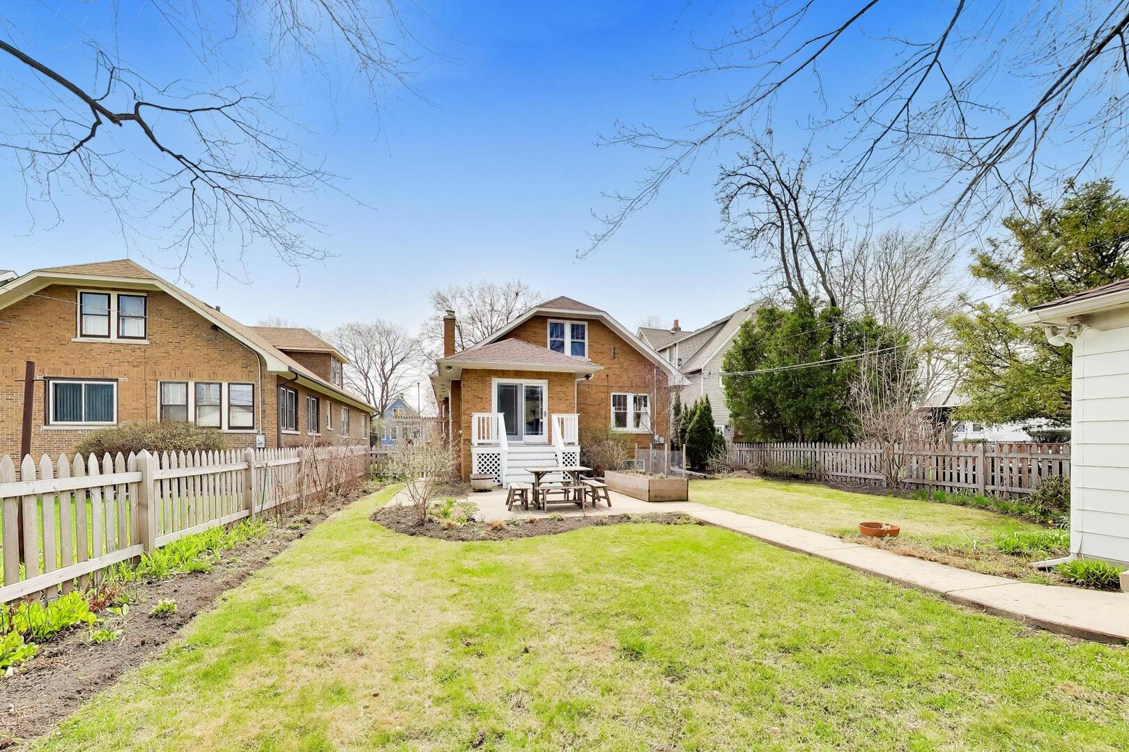 1719 Lake Street Evanston, IL 60201 - Photo 39 of 46