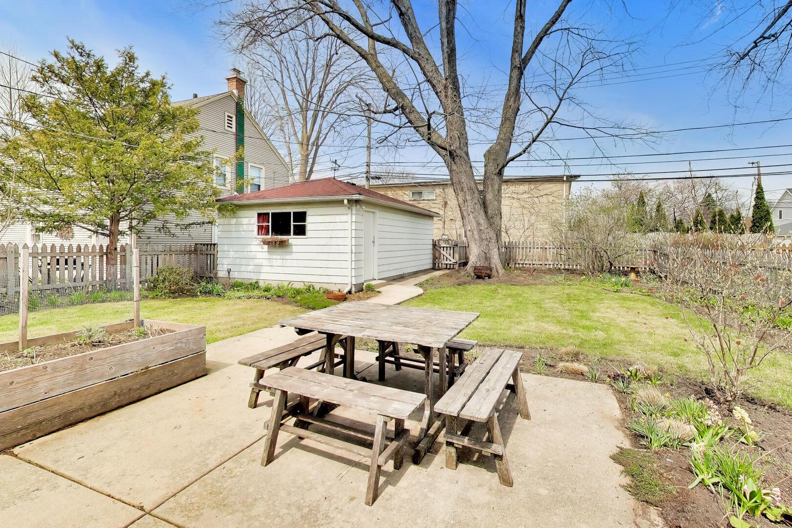1719 Lake Street Evanston, IL 60201 - Photo 40 of 46