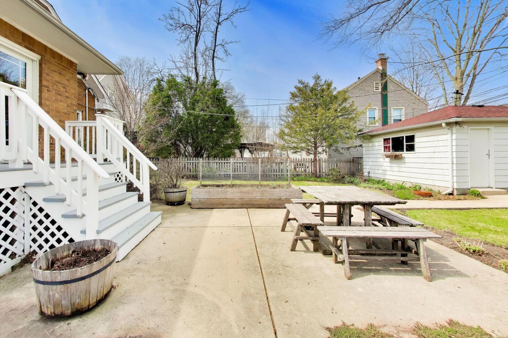 1719 Lake Street Evanston, IL 60201 - Photo 41 of 46