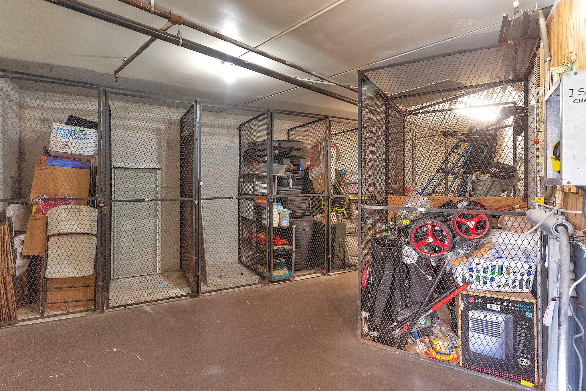 1090 Guildford East Boca Raton, FL 33434 - Photo 24 of 45 storage