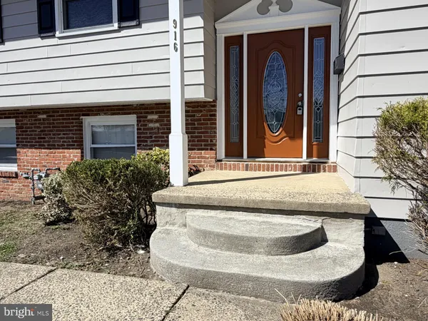 $3,500 | 916 Edgemoor Road, Cherry Hill, NJ 08034