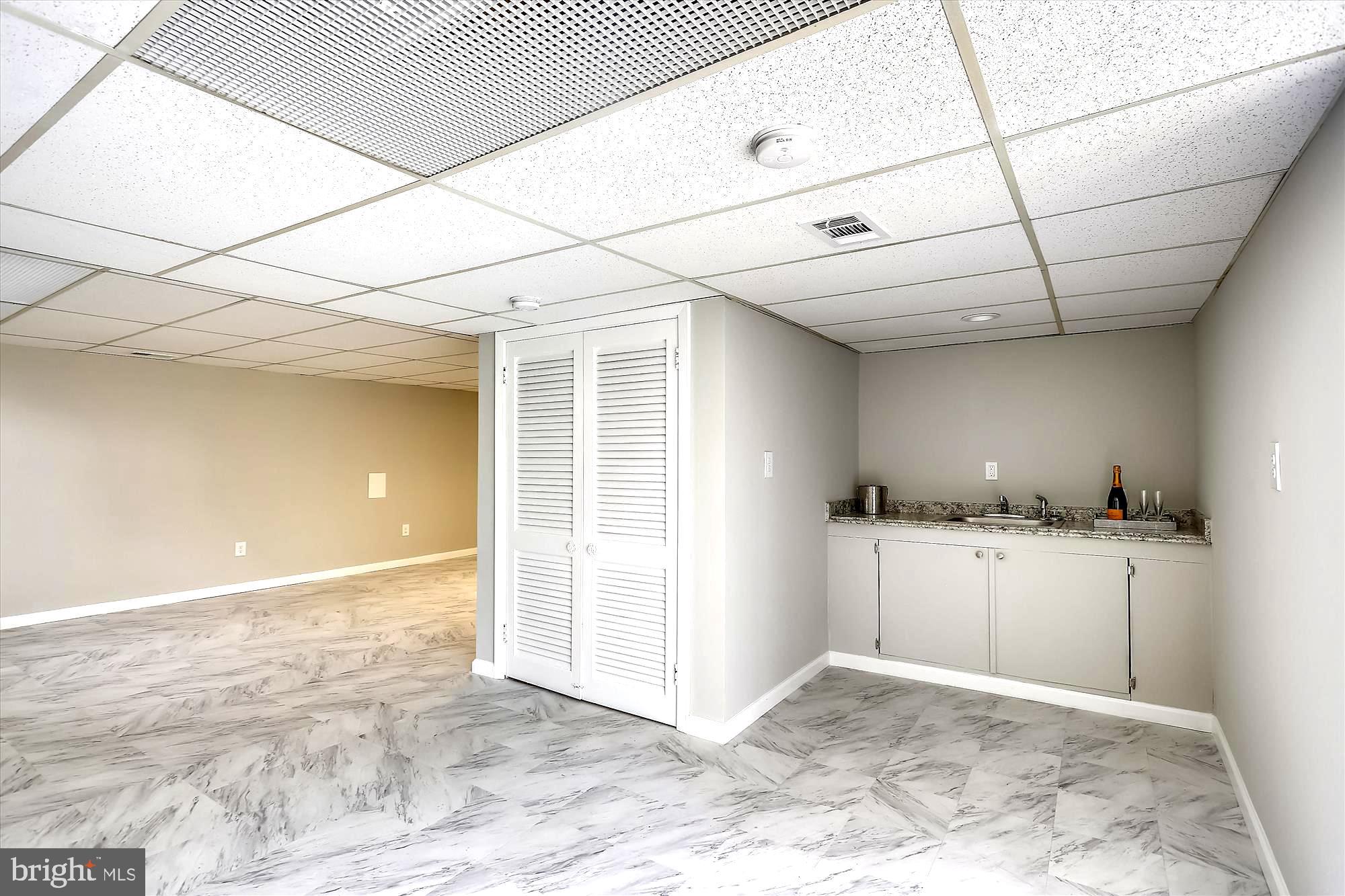 6802 Barton Road Hyattsville, MD 20784 - Photo 25 of 30 Basement Wet Bar