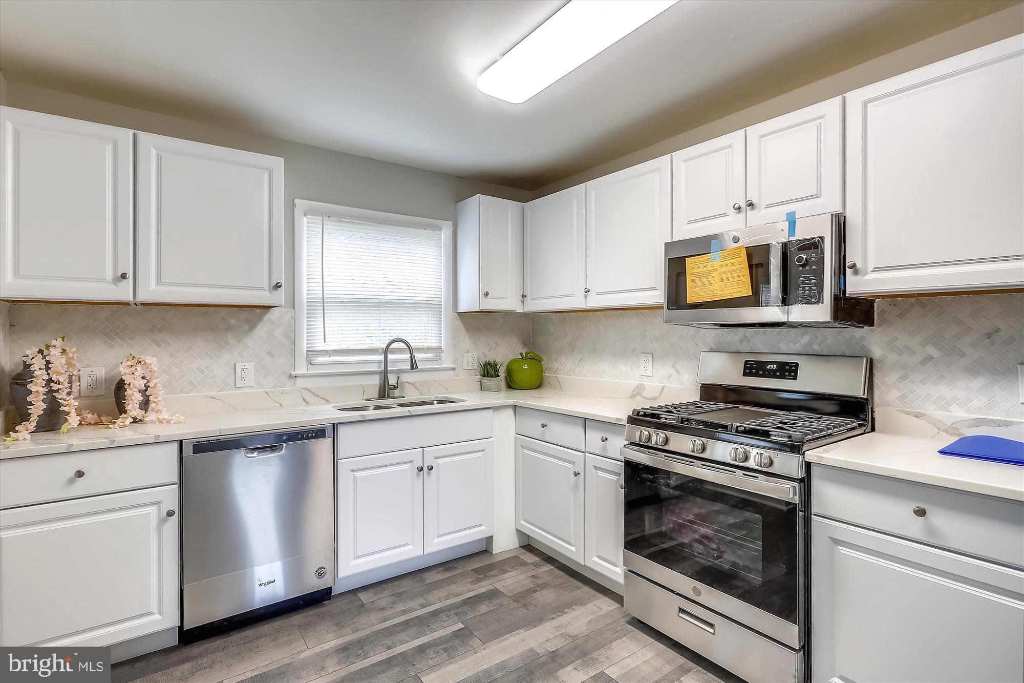 6802 Barton Road Hyattsville, MD 20784 - Photo 10 of 30 Kitchen